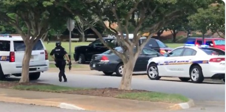 PHOTO SWAT Running Around Virginia Beach After Shooting