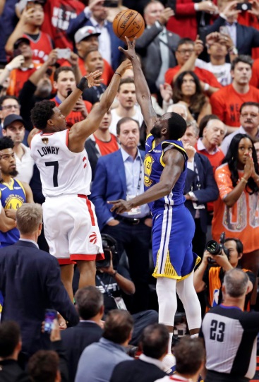 PHOTO Kyle Lowry's Potential Game Winner Was Partially Blocked By Draymond Green