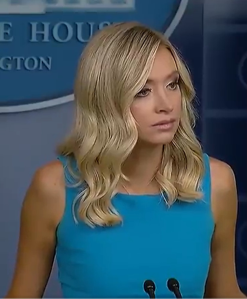 photo-kayleigh-mcenany-looking-hot-in-baby-blue-dress