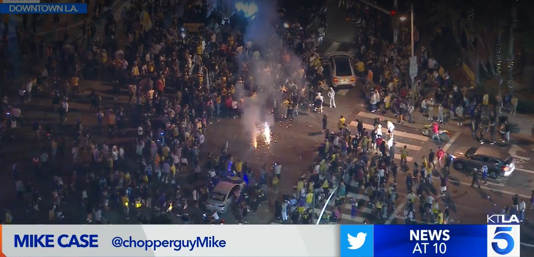 PHOTO 500 Lakers Fan In Downtown LA Refusing To Go Home As They Celebrate Lakers Championship