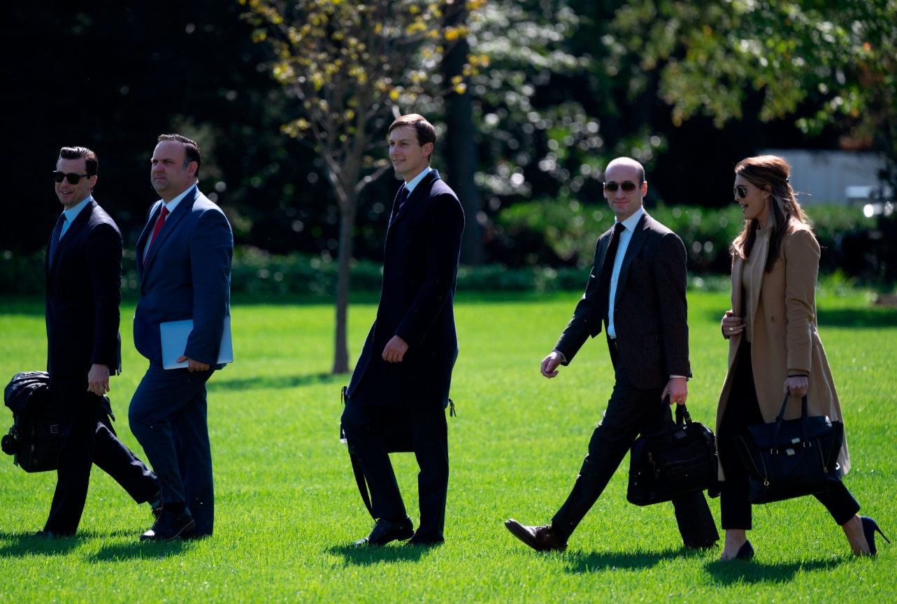 PHOTO Hope Hicks Walking To Board Helicopter While Not Wearing A Mask Wednesday With Jared Kushner Stephen Miller Dan Scavino Nicholas Luna