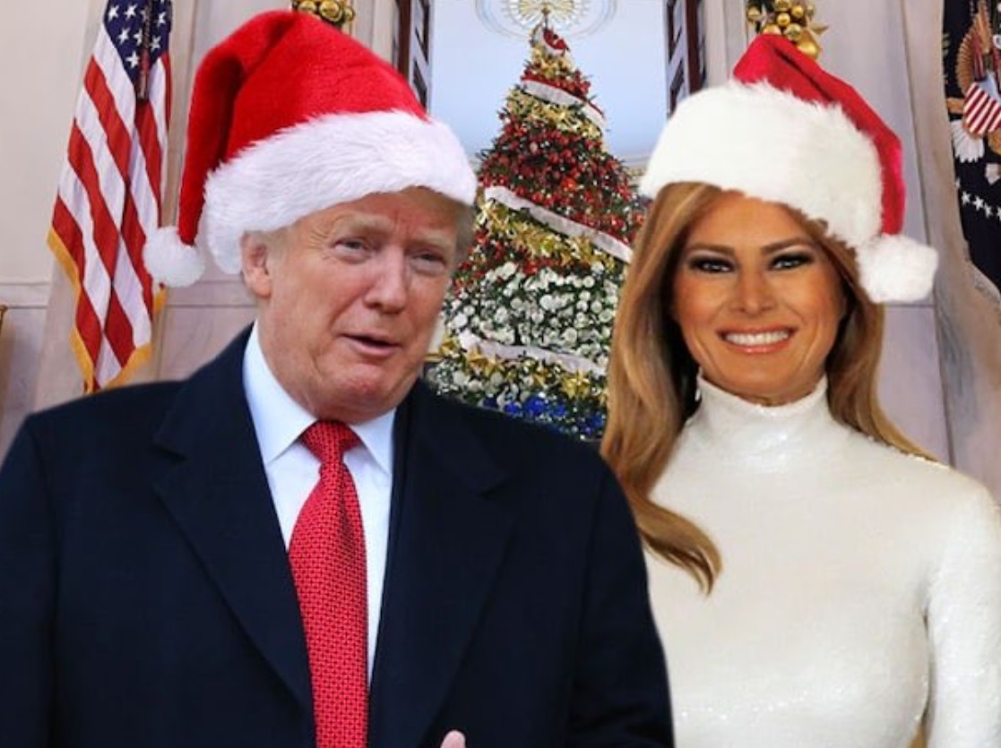 PHOTO Donald And Melania Trump Wearing Santa Hats