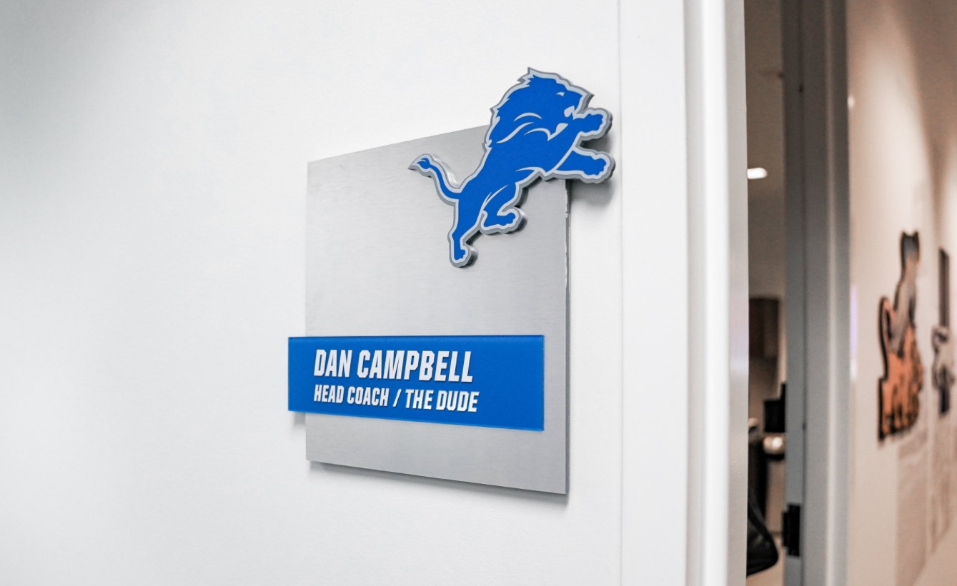 PHOTO Dan Campbell's Office Sign Says The Dude