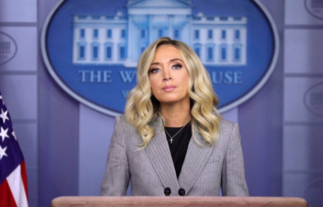 PHOTO Kayleigh McEnany's Smuggest Look Ever