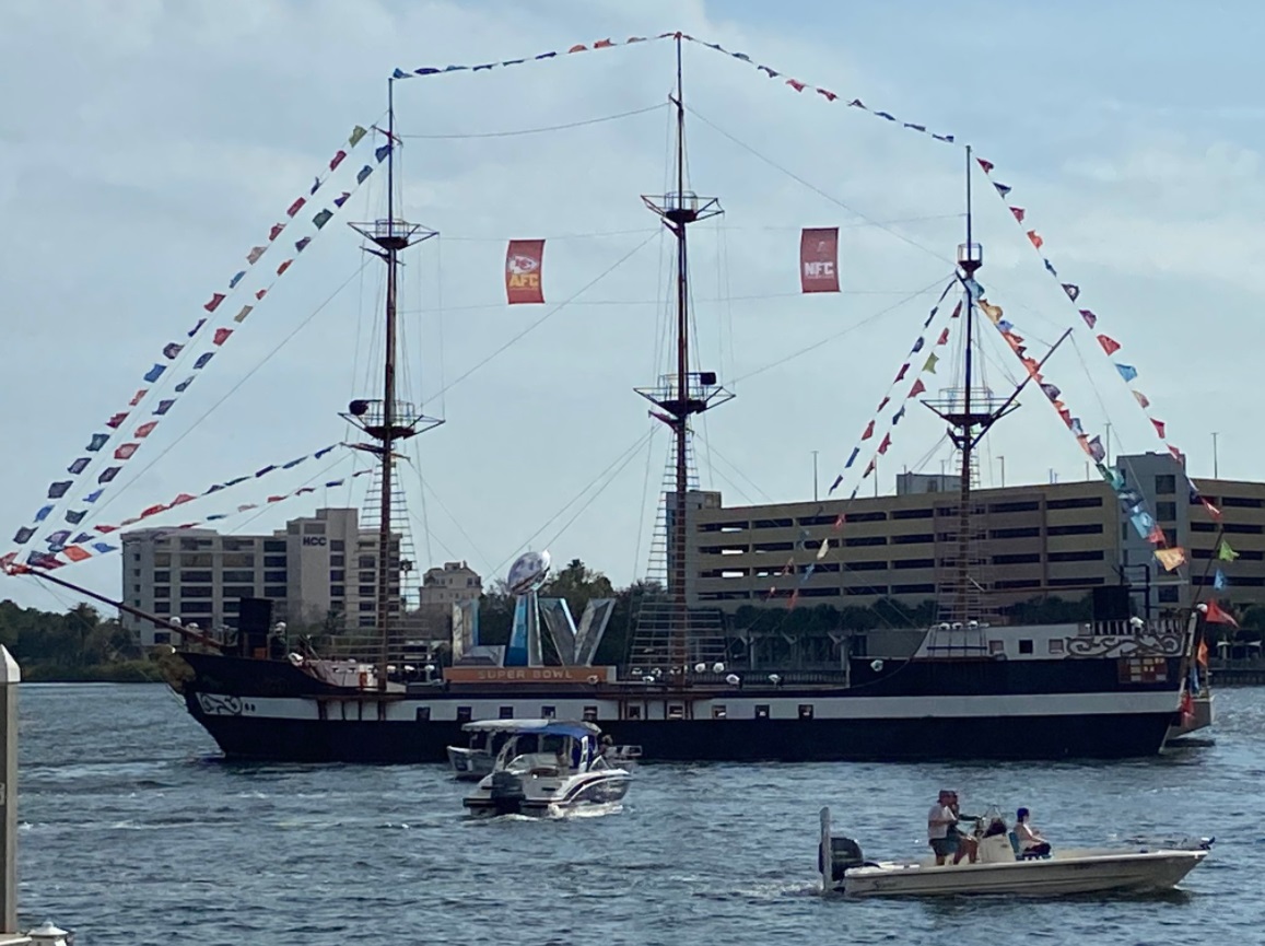 PHOTO Sail Boat Near Dock In Tampa Decked Out In Buccaneers Signage For Super Bowl