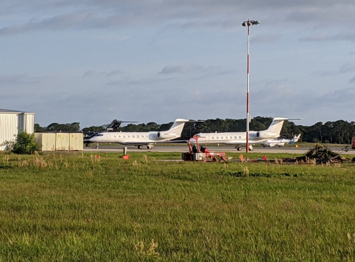 PHOTO Elon Musk's Private Jet Parked At Air Center In Titusville FL For SpaceX Launch