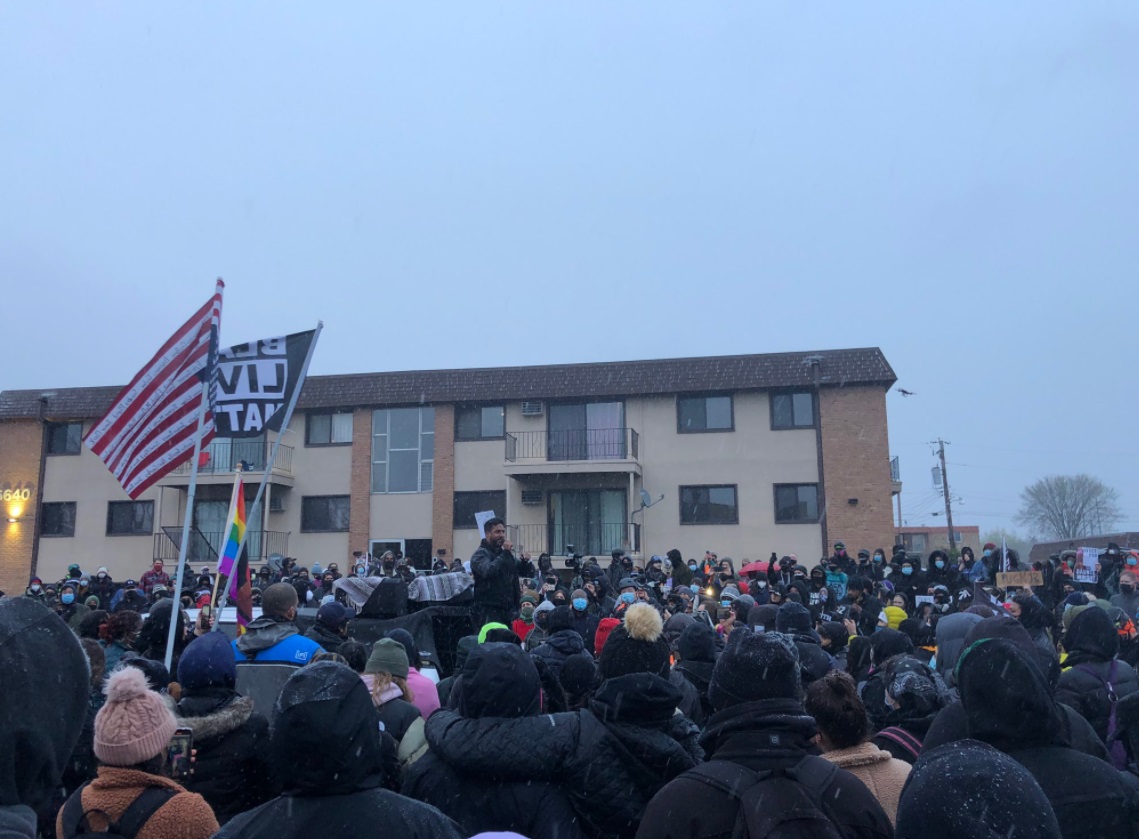 PHOTO Hundreds Of Protesters Fill Streets In Brookyln Center New York You Can't Even See The Ground