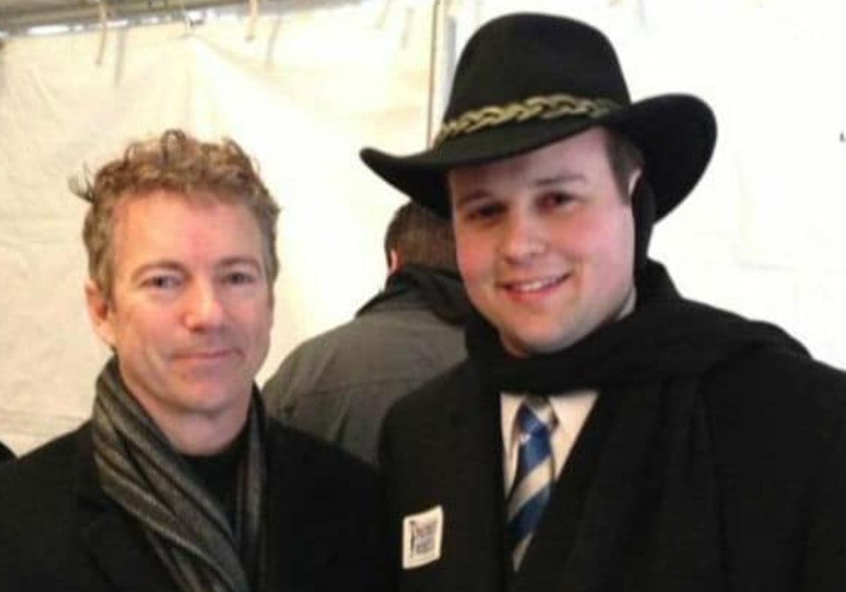 PHOTO Josh Duggar Wearing A Cowboy Hat While With Rand Paul