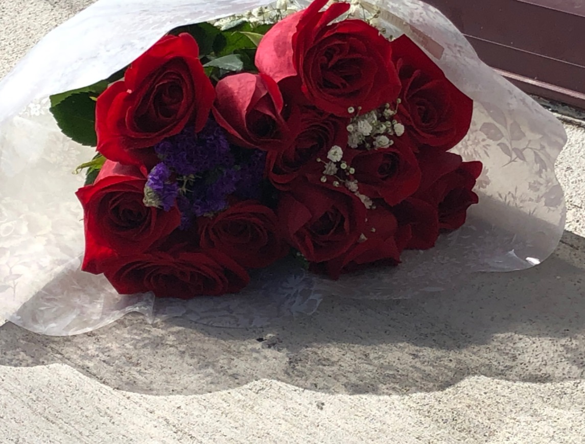 PHOTO Roses Left At Community Center In Roxbury For Terrence Clarke 