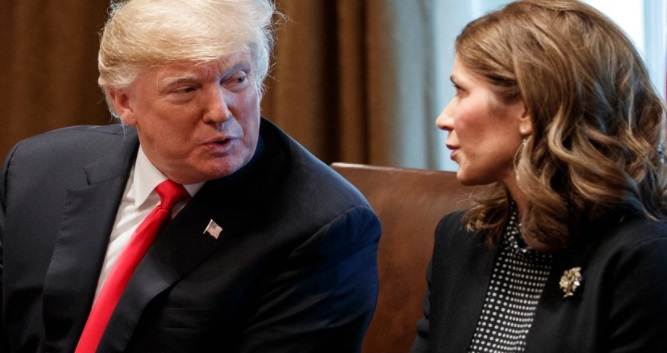 PHOTO Donald Trump Looking Kristi Noem In The Eyes