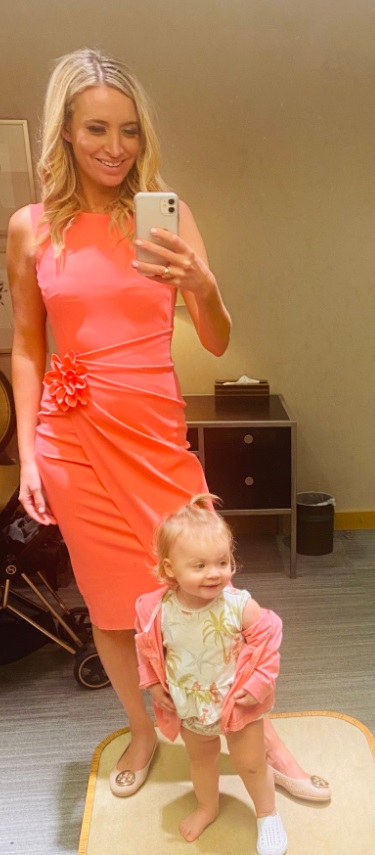 PHOTO Kayleigh McEnany Friday Night Selfie In A Pink Dress