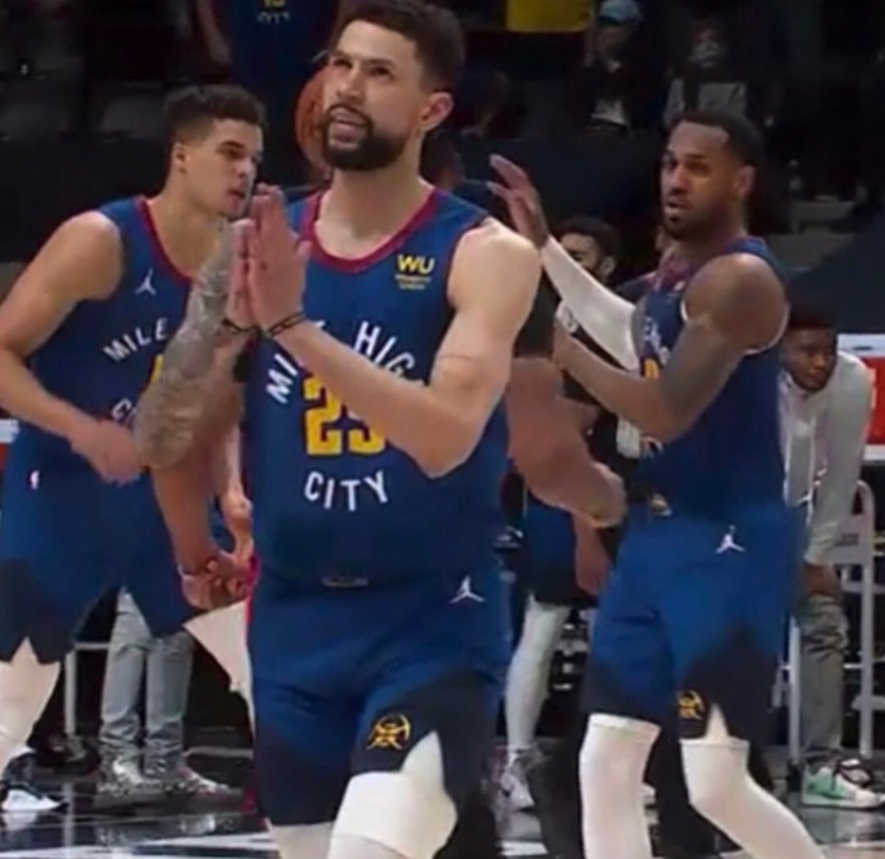 PHOTO Austin Rivers Thanking God For A Missed Shot