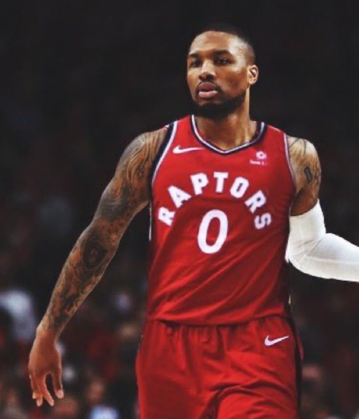 PHOTO Damian Lillard In A Toronto Raptors Jersey