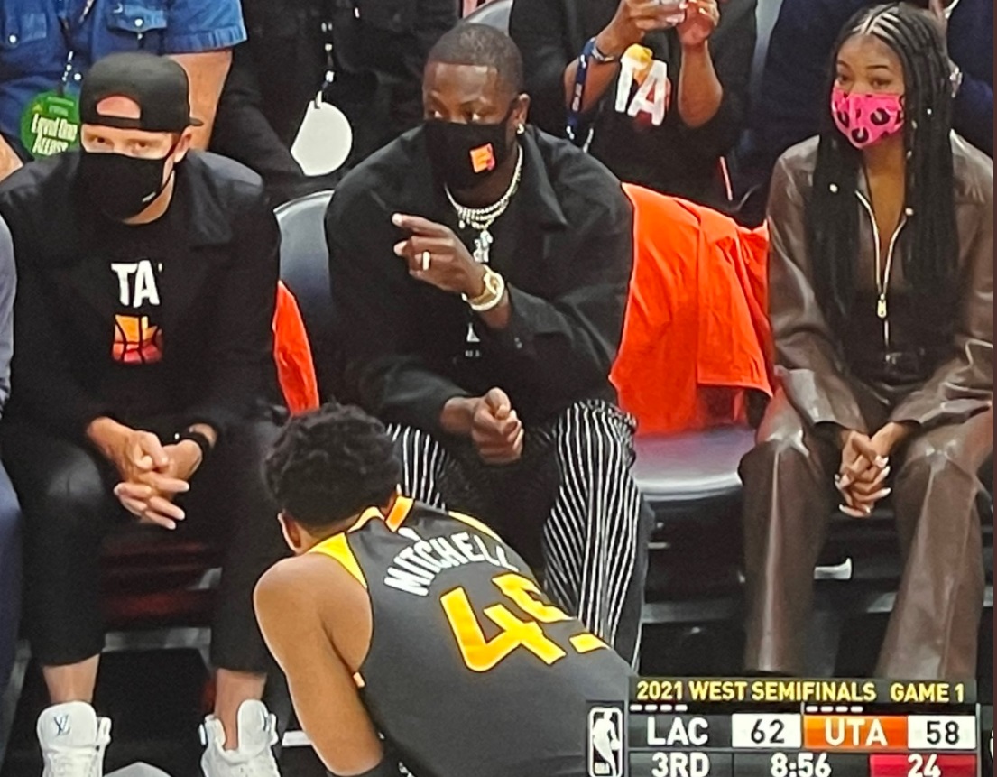 PHOTO Dwyane Wade Giving Donovan Mitchell Some Pointers Courtside