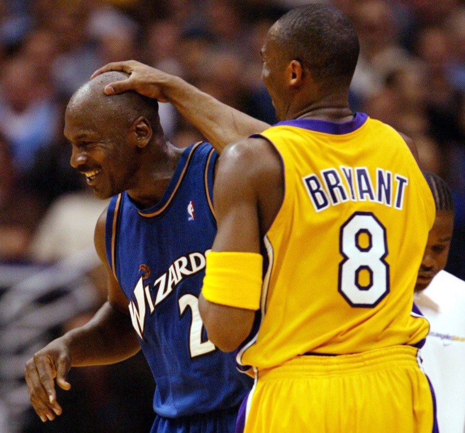 PHOTO Rare Picture Of Kobe Rubbing Michael Jordan's Head In Game