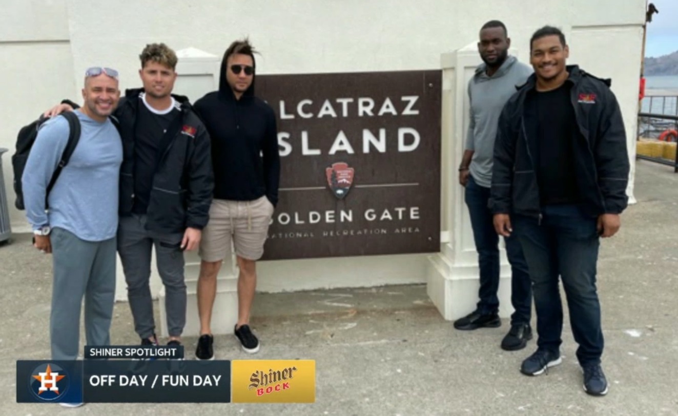 PHOTO Houston Astros Went To Visit Trevor Bauer At Alcatraz On Their Day Off