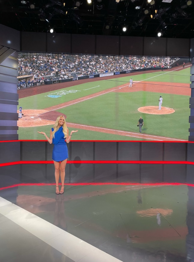 PHOTO Ashley Brewer Wore The Shortest Dress She Owns For Sportcenter On Tuesday