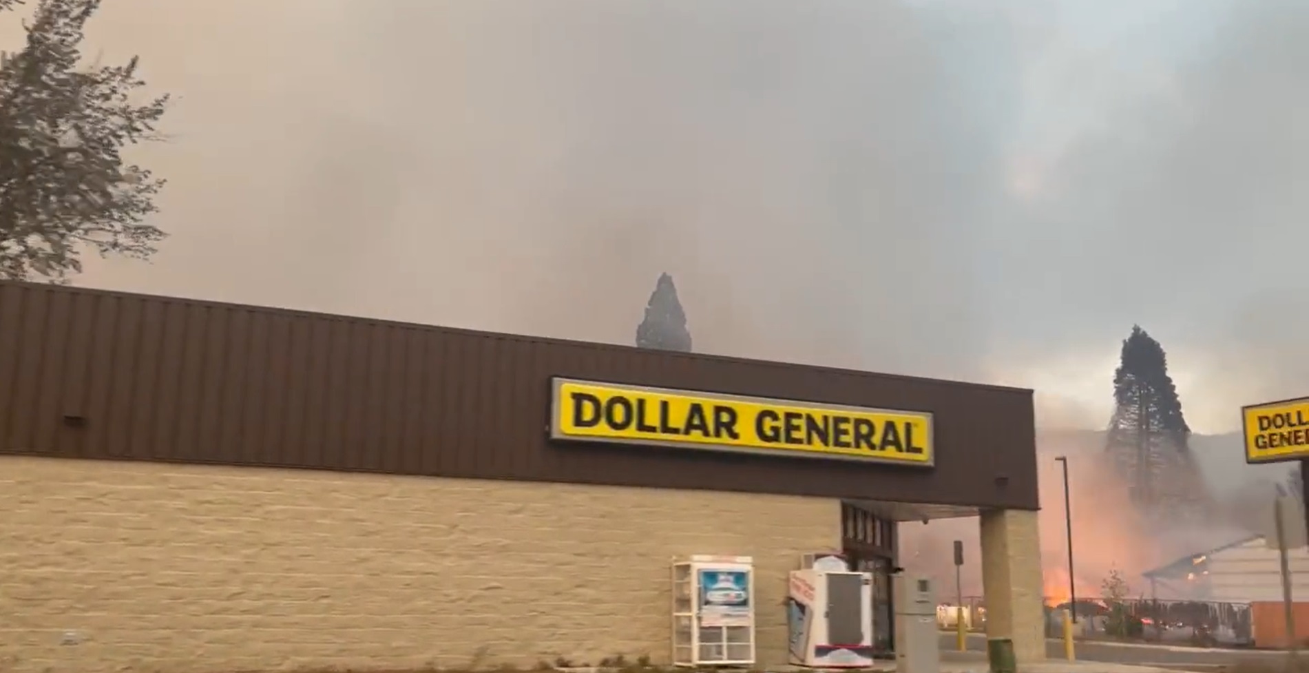 PHOTO Dollar General Miracriously Still Standing In Greenville CA