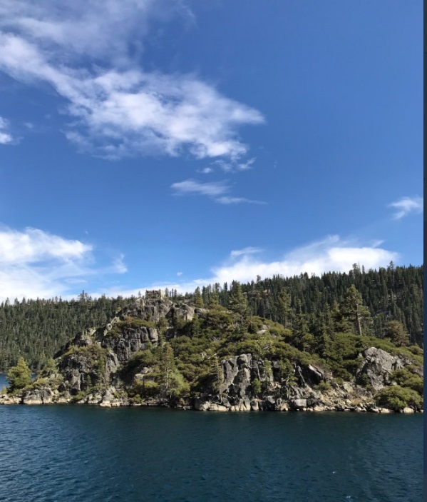 PHOTO Emerald Bay On Lake Tahoe Is Threatened By Caldor Fire