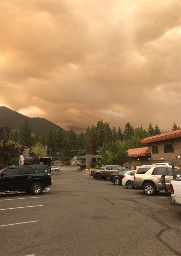 PHOTO It Looks Like The End Of The World In Lake Tahoe From The Caldor Fire