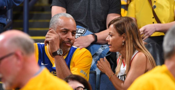 PHOTO Of Dell Curry And Sonya Curry At Warriors Game When They Were Still Talking To Each Other