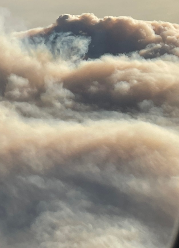 PHOTO Overhead View Of Lake Tahoe Area From Airplane Is Just A Big Pile Of Smoke