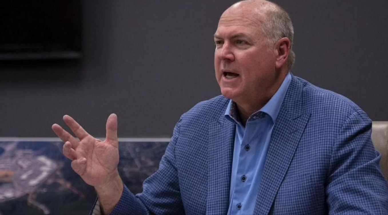 PHOTO Steven Johnson Looks Like Steve Ballmer Running A Billion Dollar Business