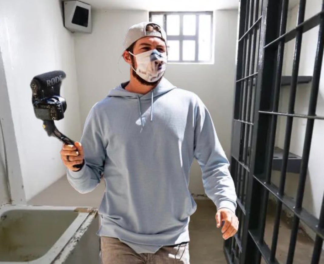 PHOTO Trevor Bauer Doing A Vblog From Prison