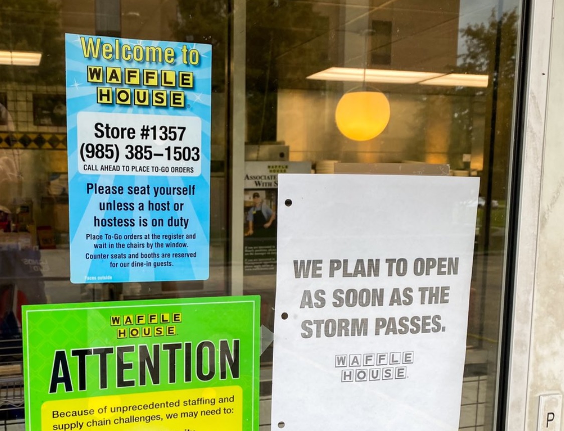 PHOTO Waffle House In Morgan City LA Closed Early Due To Storm