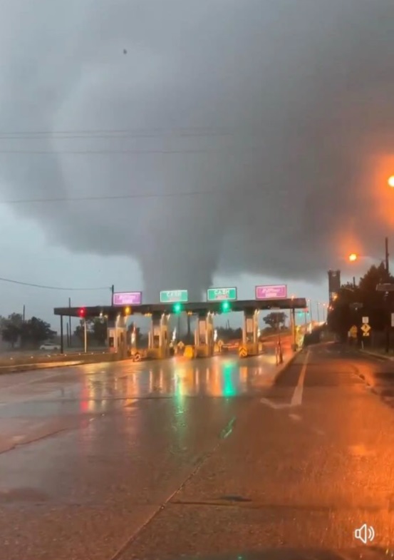 PHOTO Burlington Bristol Bridge Toll Booths Almost Got Hit By Tornado