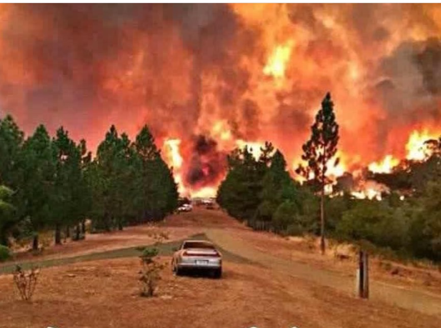 PHOTO Giant Plumes Of Smoke Entering Lake Tahoe Basin Is Terrifying