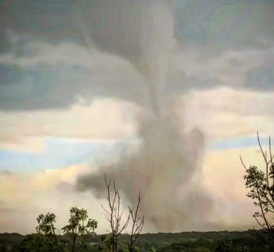 PHOTO Damage From Tornado In Florence Jarrell And Salado Texas