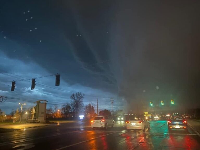 PHOTO Fern Creek Neighborhood In Louisville Off Bardstown Road Got Hit
