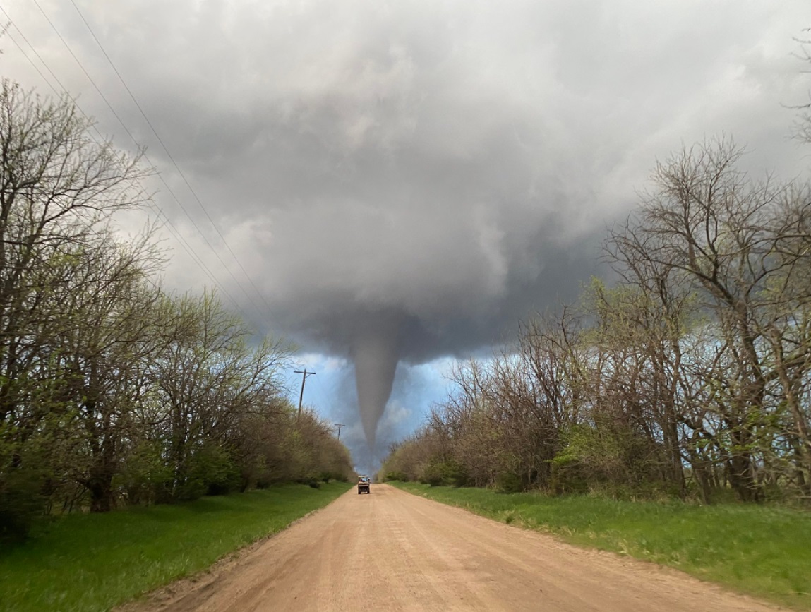 PHOTO View Of Andover Kansas Tornado Filling The Sky Makes It Look Like
