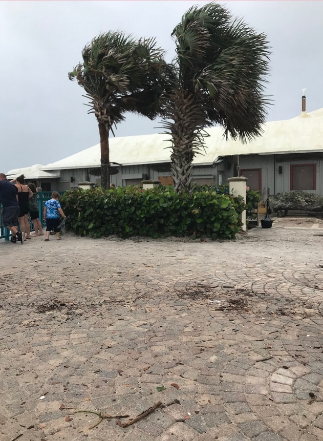 Photo Ocean Grill In Vero Beach Florida Boarded Up To Avoid Massive