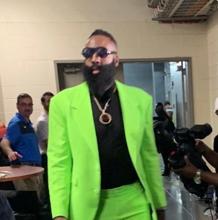 PHOTO James Harden's Neon Green Christmas Day Suit