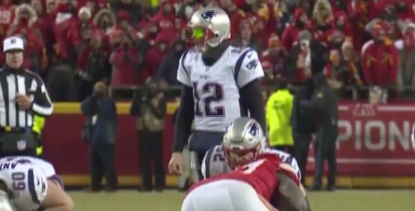 PHOTO Chiefs Fan Pointing Green Laser On Tom Brady During AFC Championship Game