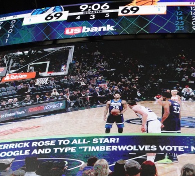 PHOTO Minnesota Timberwolves Videoboard Encourages Fans To Google And Type Timberwolves Vote To Get Derrick Rose In All-Star Game