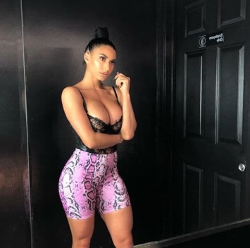 PHOTO Jaylen Brown's Girlfriend Has HUGE Legs