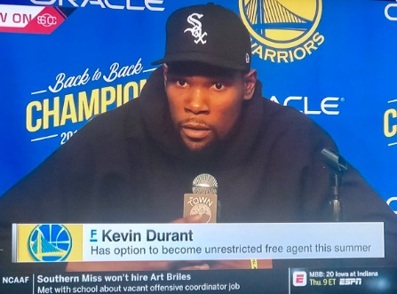 PHOTO Kevin Durant Looks At Warriors Media Member He Called Out Like You Wanna Go