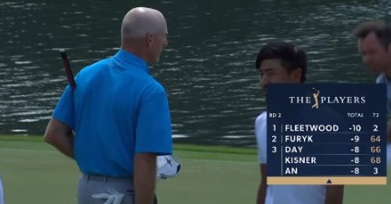 PHOTO Jim Furyk Has White Tan Line On Head From Hat