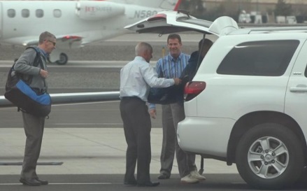 PHOTO Steve Alford Gets Off Plane In Reno To Sign Contract With Nevada