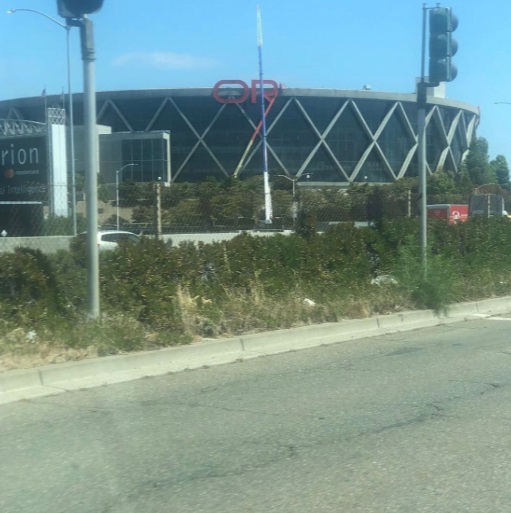 PHOTO Letters Taken Off Oracle Arena