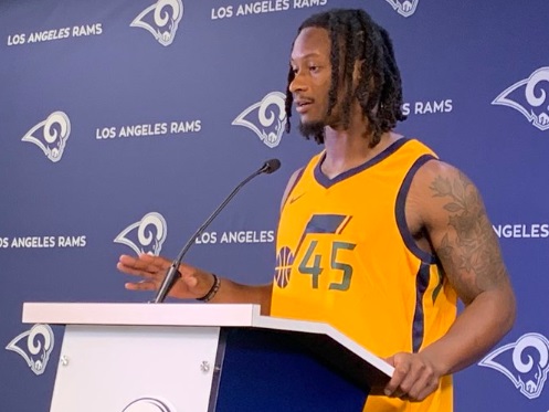 PHOTO Todd Gurley Wearing A Donovan Mitchell Jersey