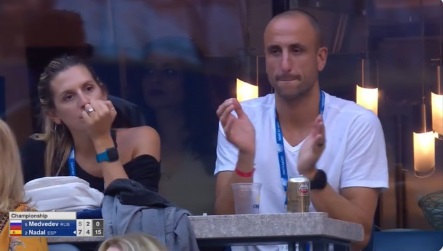 PHOTO Manu Ginobili With Side Chick At US Open