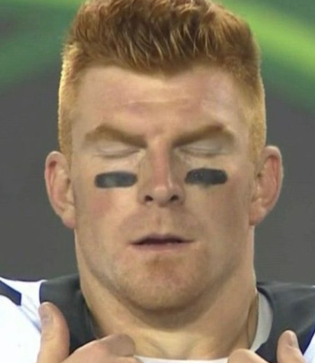 PHOTO Andy Dalton Praying For A Win