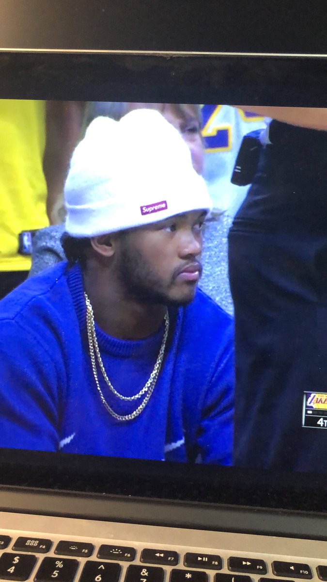 PHOTO Kyler Murray Courtside At Lakers/Suns Wearing A Winter Beanie Like It’s Winter In Phoenix