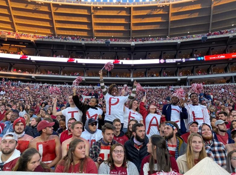 PHOTO Alabama Students At LSU Bama Game Spellout Impeach For Donald Trump