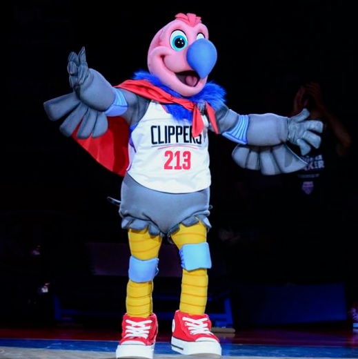 PHOTO Clippers Mascot Looks Like Steve Ballmer