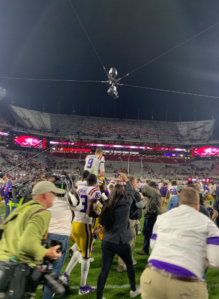 PHOTO Joe Burrow Being Carried Off The Field In Alabama